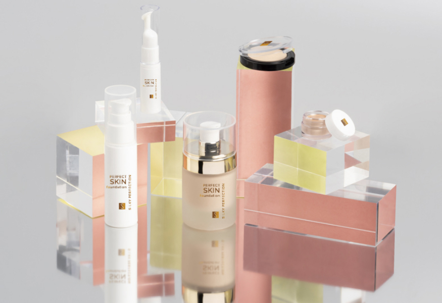 cosmetic packaging for concealer and foundation